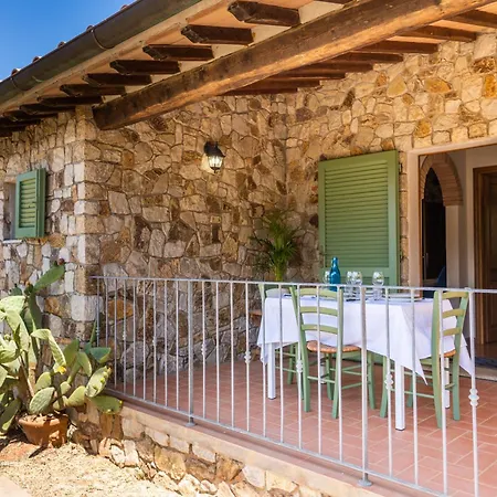Holiday home Villino La Tenuta Where The Sea Meets The Land - Goelba