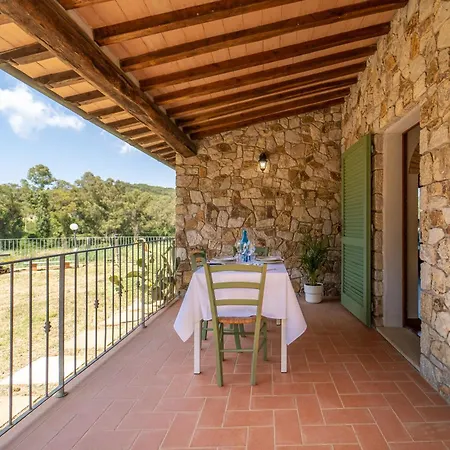 La Tenuta Where The Sea Meets The Land - Goelba Vakantiehuis Porto Azzurro