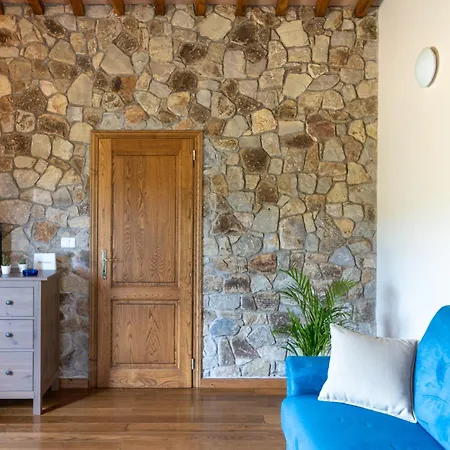 La Tenuta Where The Sea Meets The Land - Goelba 度假居 阿祖罗港