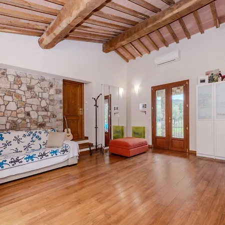 La Tenuta Where The Sea Meets The Land - Goelba *