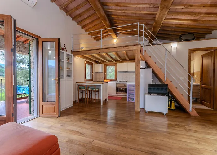 La Tenuta Where The Sea Meets The Land - Goelba Порт-Аццурро